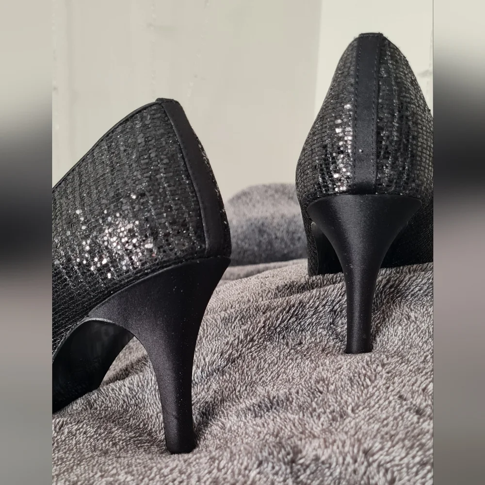 Touch of Nina Fendala 1 Black Glitter Net heels